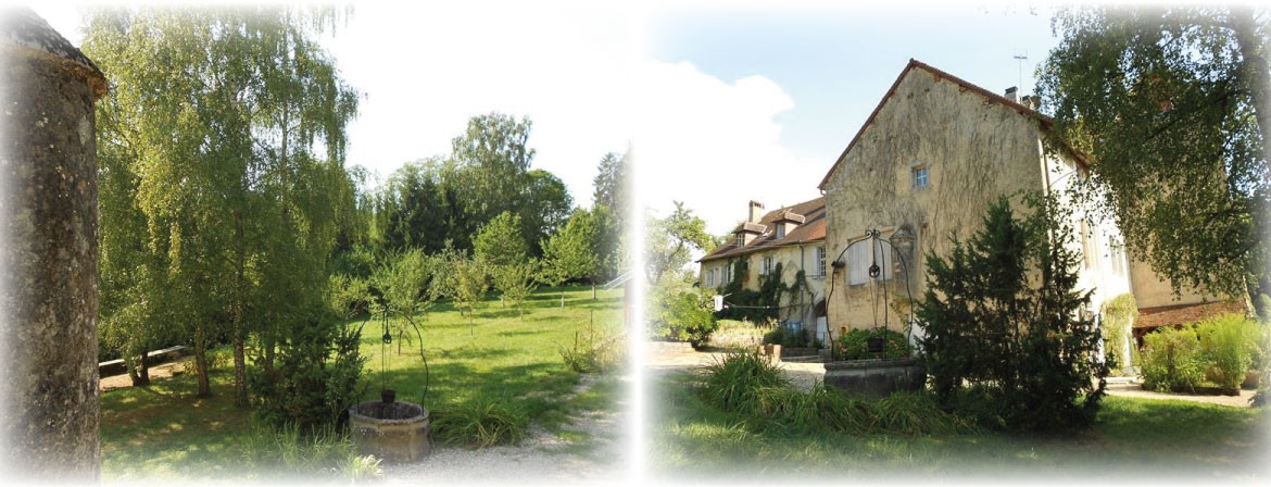 Extérieur gîtes château de Feschaux Jura